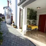 Apartments Frane