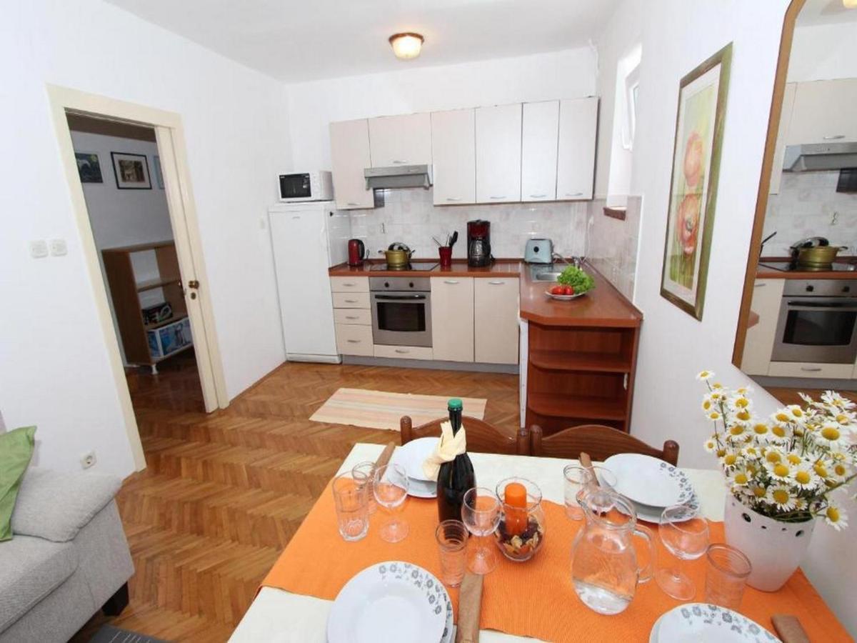 Apartma Frane *